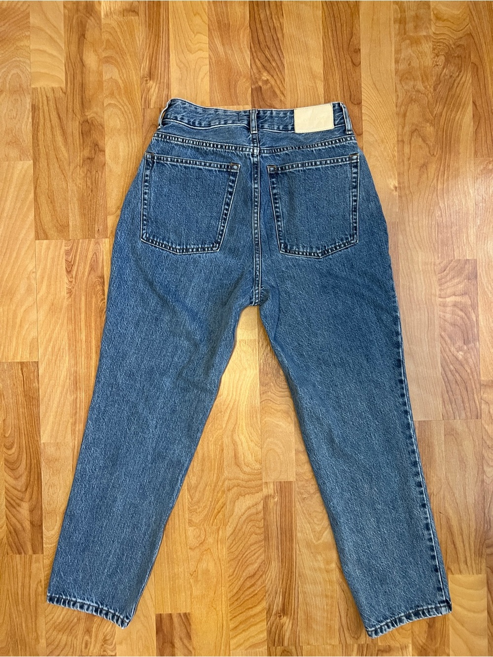 VGUC Everlane 💯 Organic Cotton Medium Blue Curvy 90s Cheeky Fit Straight Leg - Picture 9 of 9